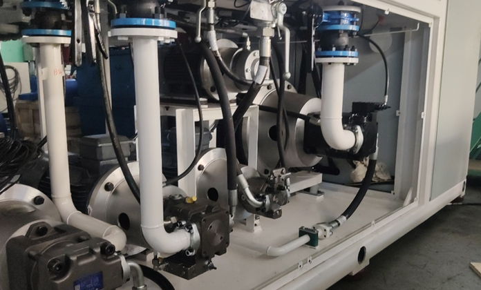 Wafer butterfly valve installed on hydraulic cylinder test bench suction port